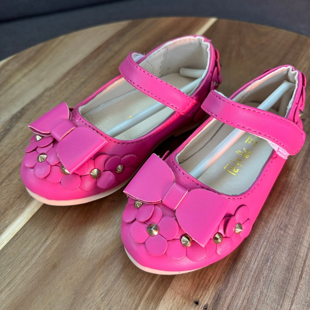 Girls Hot Pink Floral Bow Mary Jane Dress Shoes Studded
